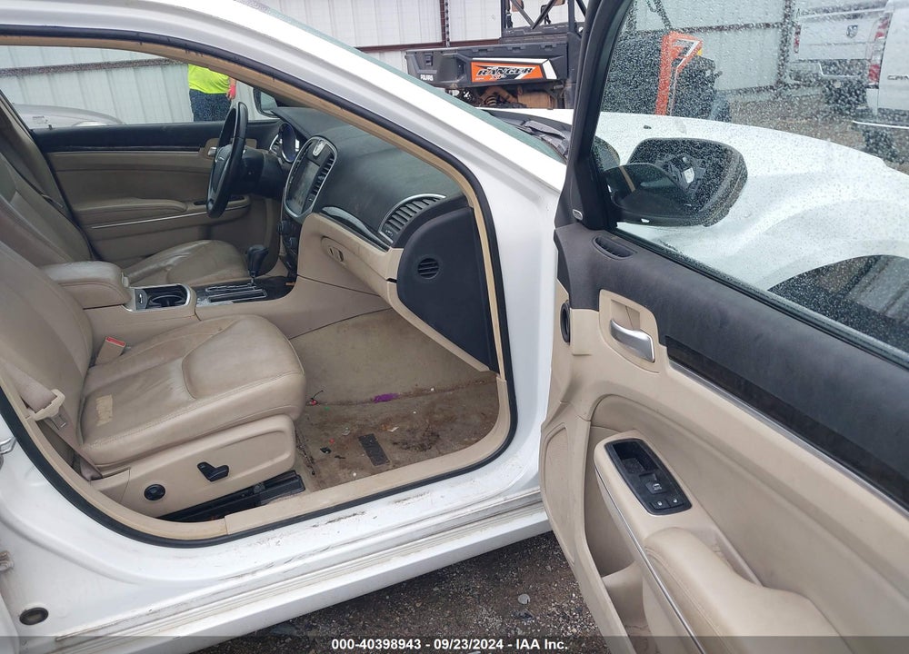 2011 CHRYSLER 300 LIMITED VIN: 2C3CA5CG3BH580038
