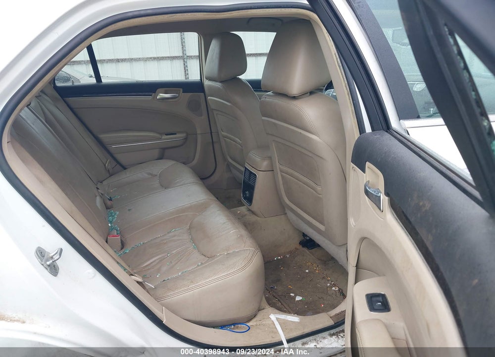2011 CHRYSLER 300 LIMITED VIN: 2C3CA5CG3BH580038