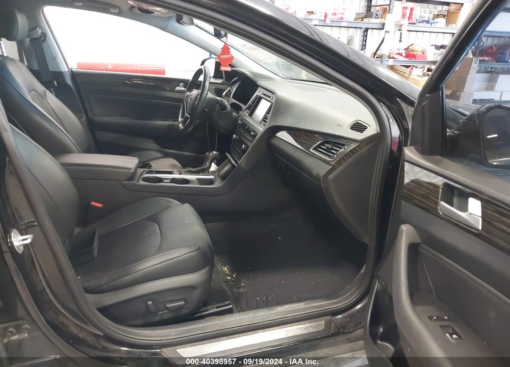 2016 HYUNDAI SONATA LIMITED VIN: 5NPE34AF2GH332123