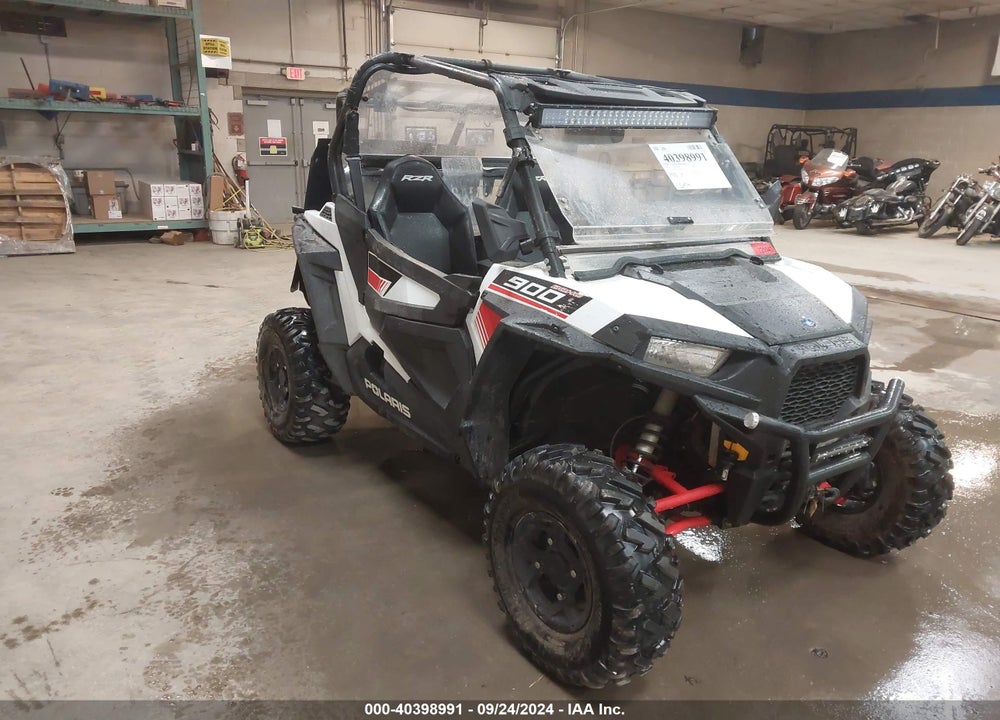 2015 POLARIS RZR S 900 VIN: 4XAVBA872FB946550