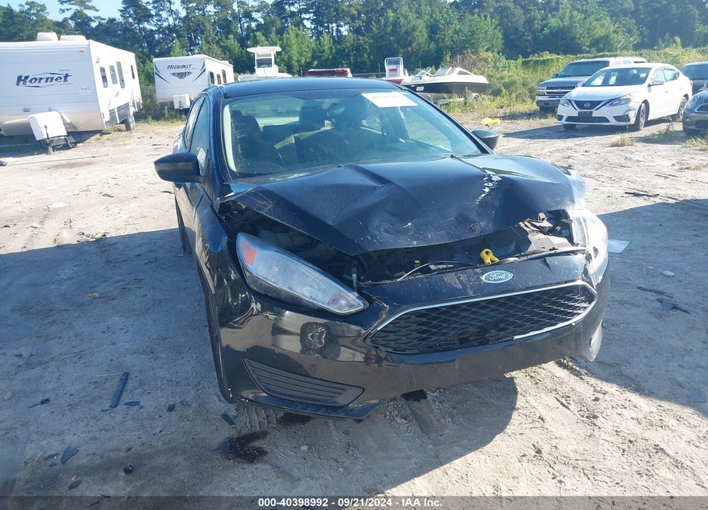 2018 FORD FOCUS SE VIN: 1FADP3F27JL234262
