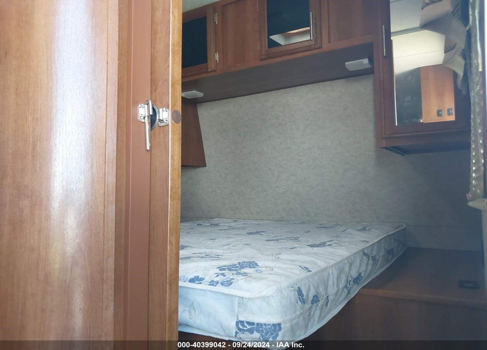 2017 PREMIER 28DBS AVENGER VIN: 5ZT2AVTB9HB915279