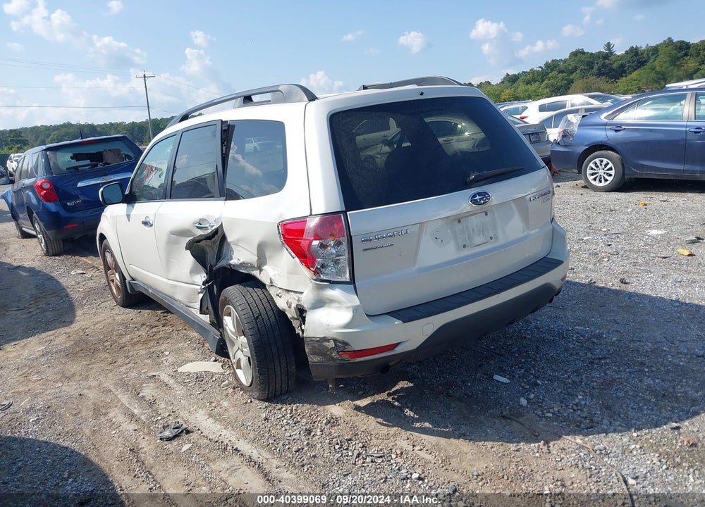 2010 SUBARU FORESTER 2.5X PREMIUM VIN: JF2SH6CC4AH806051