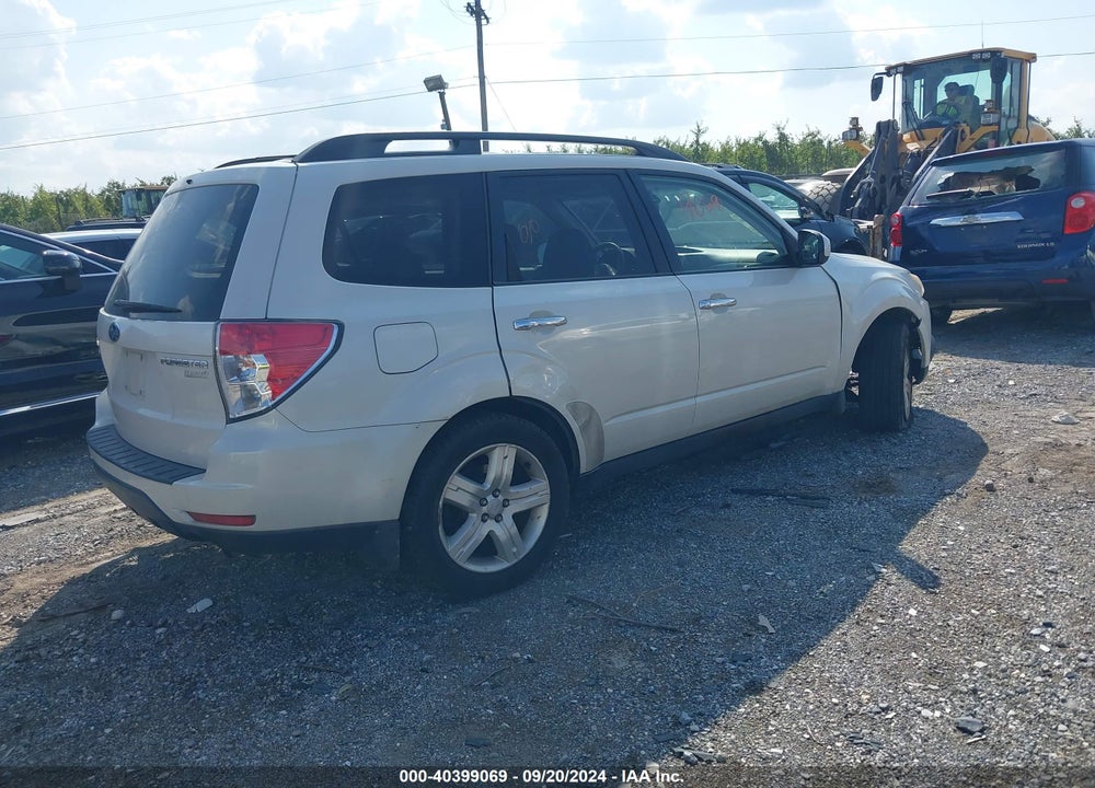 2010 SUBARU FORESTER 2.5X PREMIUM VIN: JF2SH6CC4AH806051