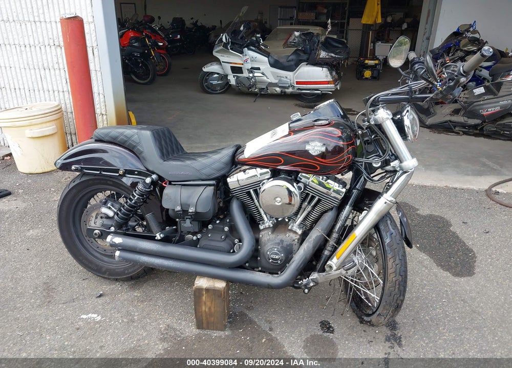2014 HARLEY-DAVIDSON FXDWG DYNA WIDE GLIDE VIN: 1HD1GPM12EC321053