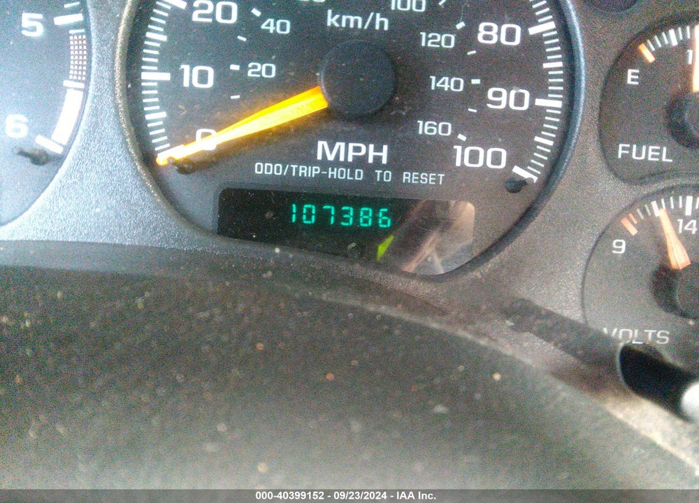 2000 CHEVROLET S-10 LS VIN: 1GCDT19W1Y8264766