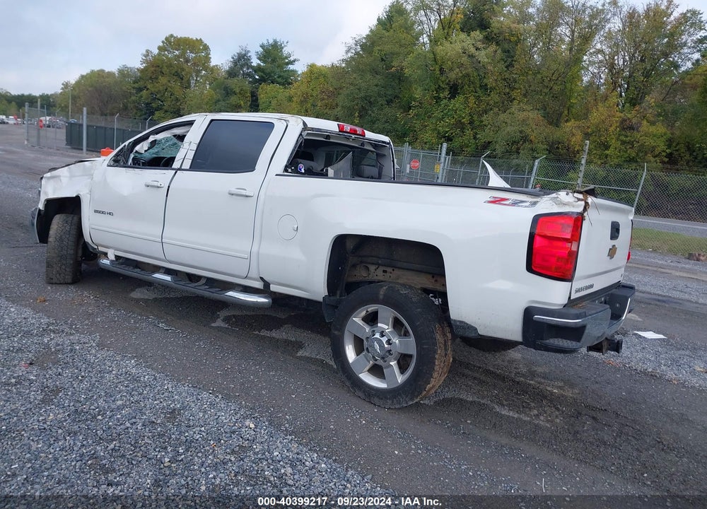 2017 CHEVROLET SILVERADO 2500HD LT VIN: 1GC1KVEG1HF224596