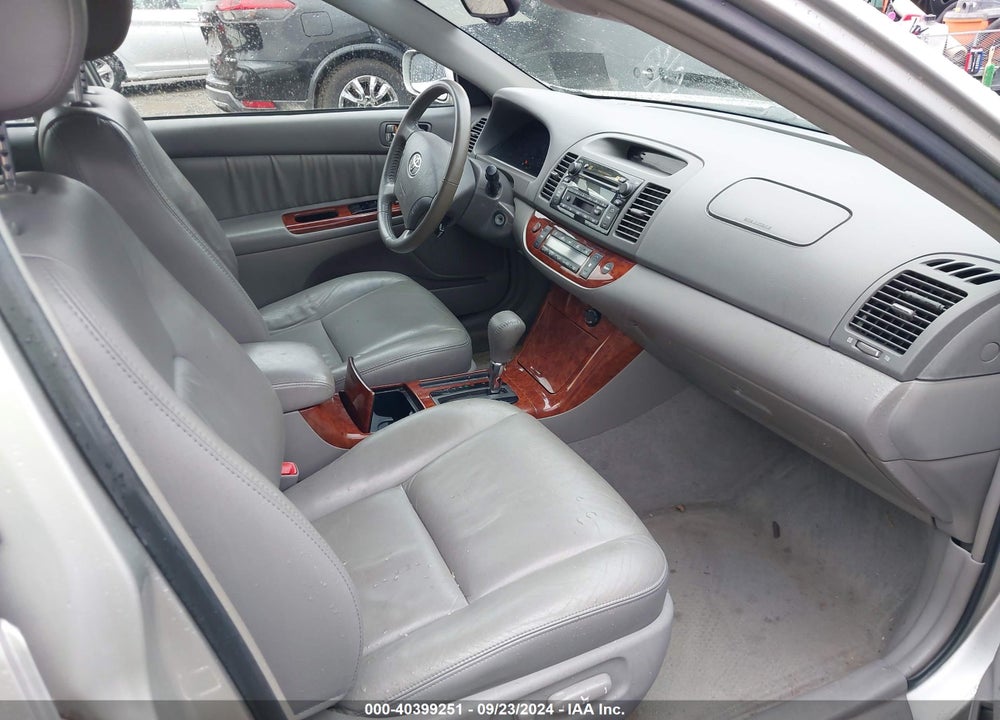 2005 TOYOTA CAMRY XLE V6 VIN: 4T1BF32K85U620517