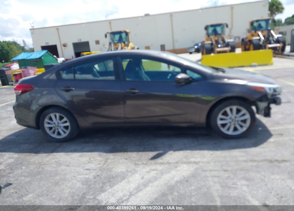 2017 KIA FORTE LX VIN: 3KPFL4A79HE074573