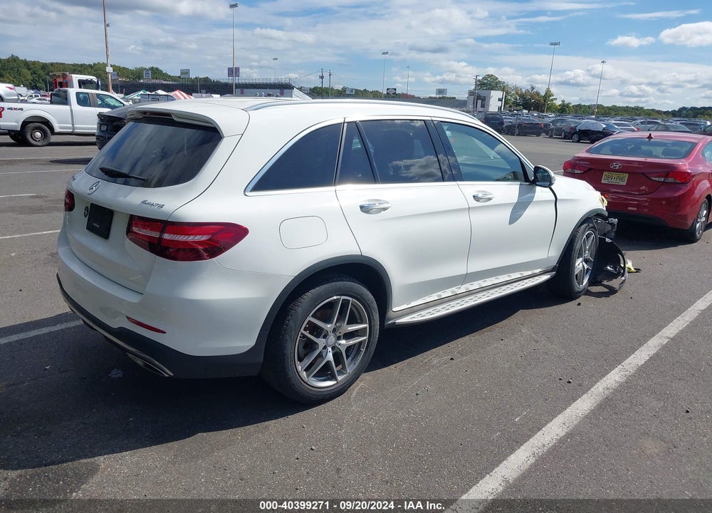 2017 MERCEDES-BENZ GLC 300 4MATIC VIN: WDC0G4KB1HF122418