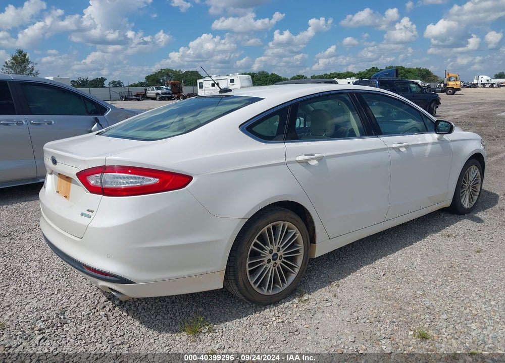 2014 FORD FUSION SE VIN: 3FA6P0HD5ER274711