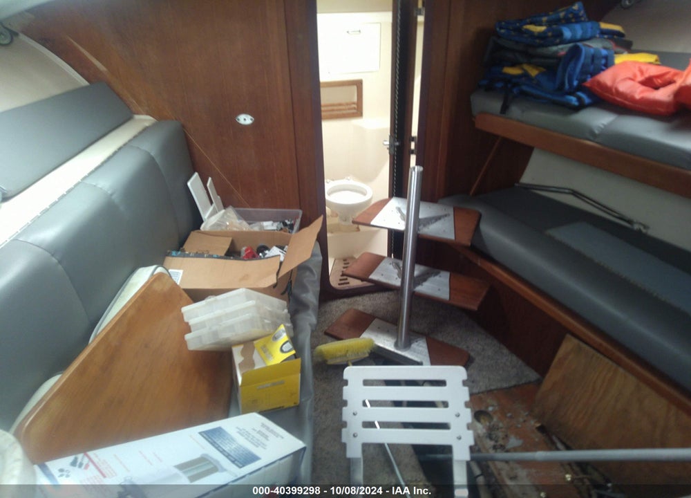 2000 LUHRS OTHER VIN: LHRBP391G900