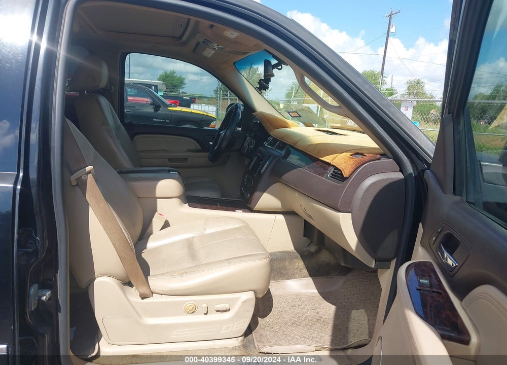 2007 GMC YUKON XL 1500 DENALI VIN: 1GKFK66897J239947