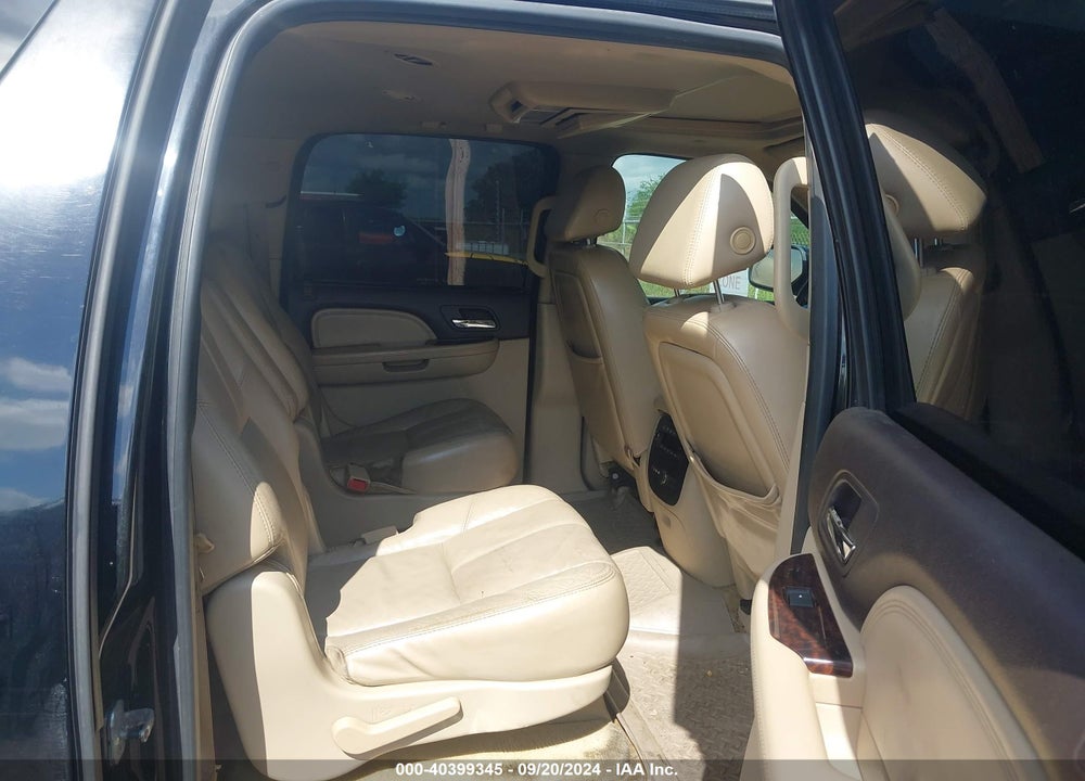 2007 GMC YUKON XL 1500 DENALI VIN: 1GKFK66897J239947