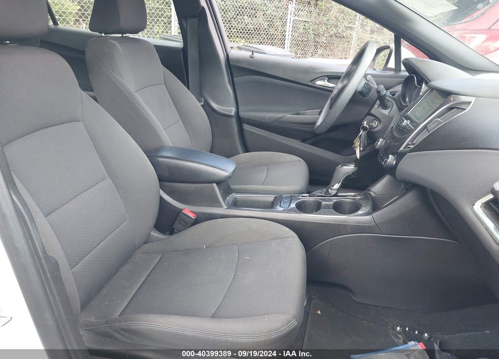 2018 CHEVROLET CRUZE LT AUTO VIN: 1G1BE5SM8J7248442