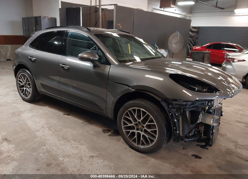 2016 PORSCHE MACAN S VIN: WP1AB2A51GLB44846