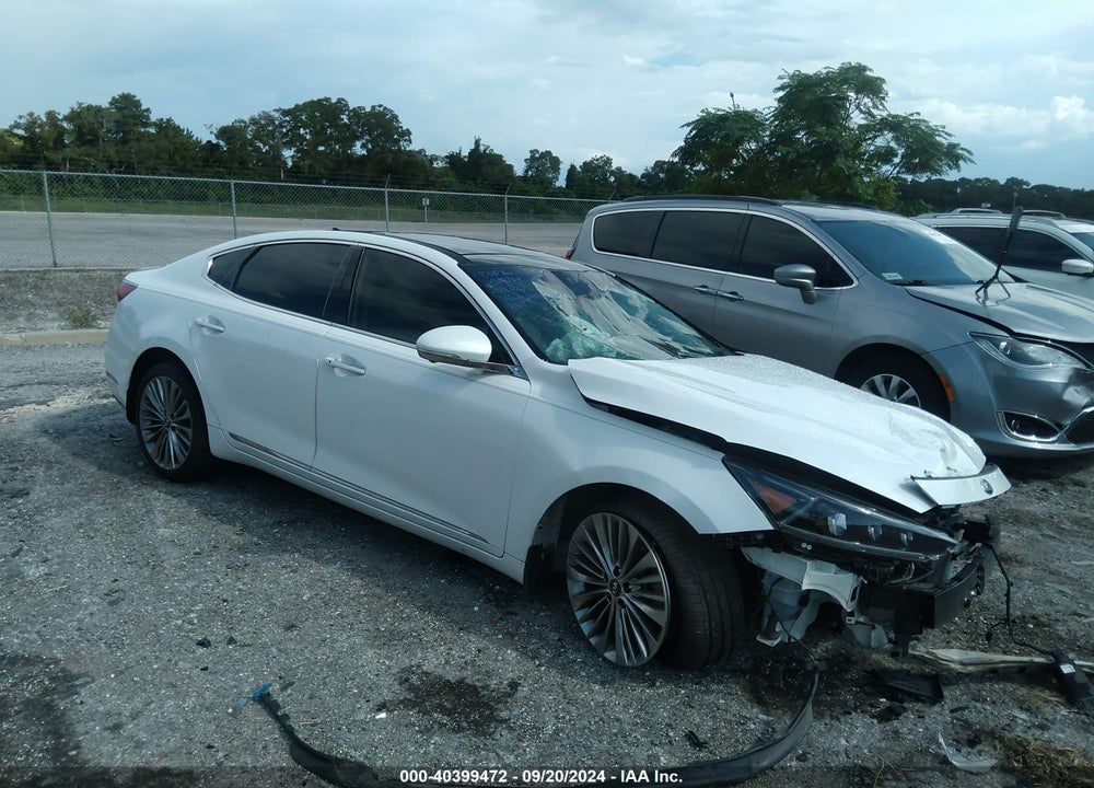 2017 KIA CADENZA LIMITED VIN: KNALC4J15H5087604
