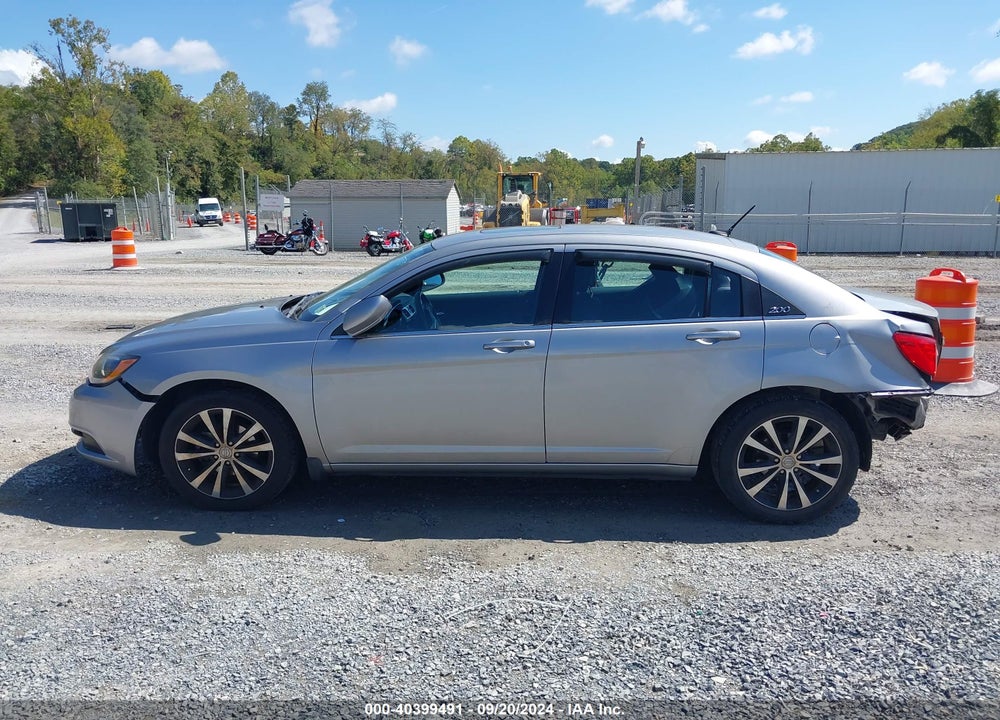 2013 CHRYSLER 200 TOURING VIN: 1C3CCBBB3DN578668