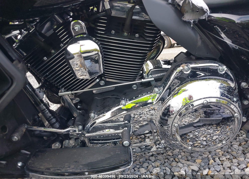 2015 HARLEY-DAVIDSON FLHTKL ULTRA LIMITED LOW VIN: 1HD1KKL18FB663665