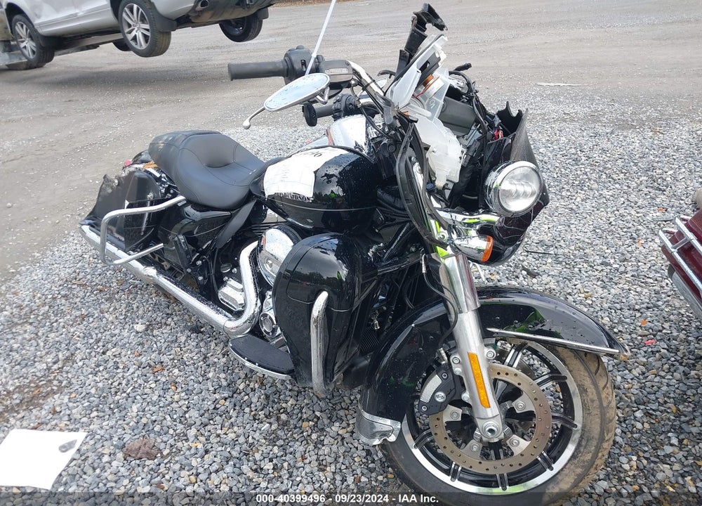 2015 HARLEY-DAVIDSON FLHTKL ULTRA LIMITED LOW VIN: 1HD1KKL18FB663665