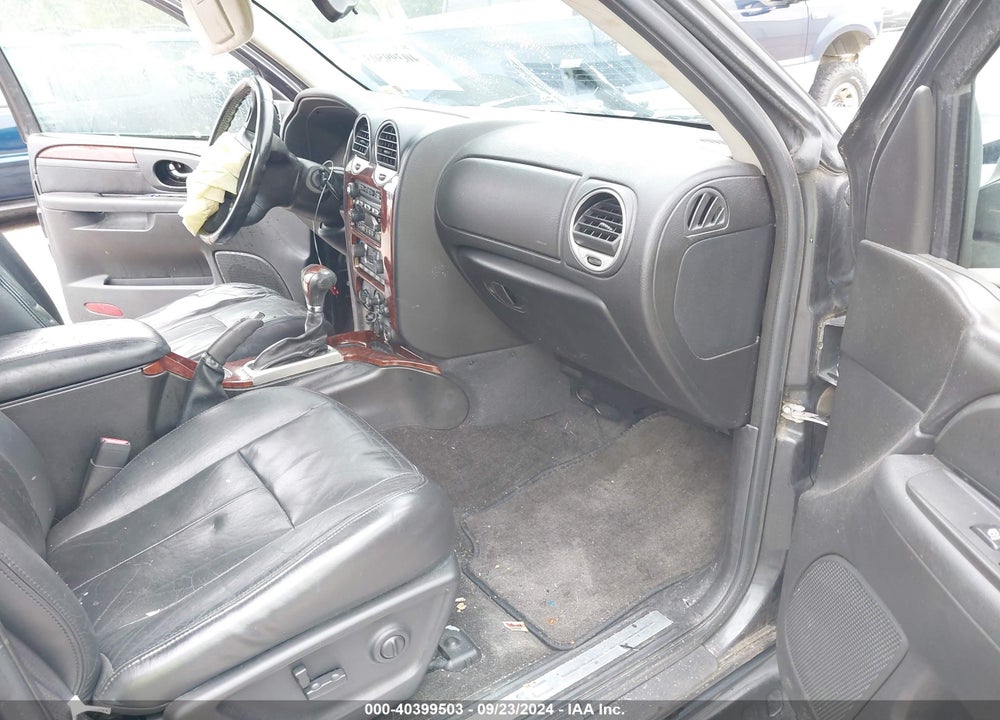 2005 GMC ENVOY SLT VIN: 1GKDT13S352219269