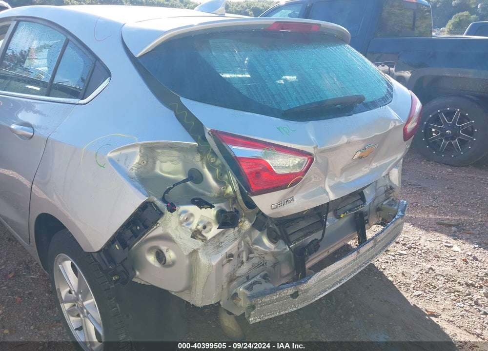 2018 CHEVROLET CRUZE LT AUTO VIN: 3G1BE6SM2JS631607