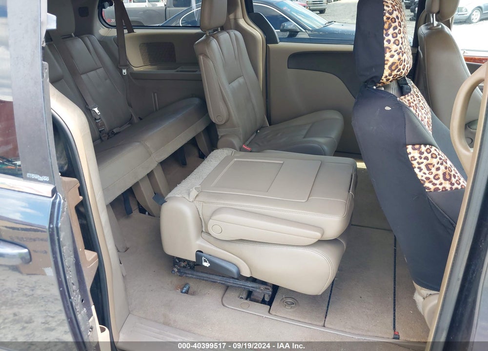 2013 CHRYSLER TOWN & COUNTRY VIN: 2C4RC1BG3DR675366