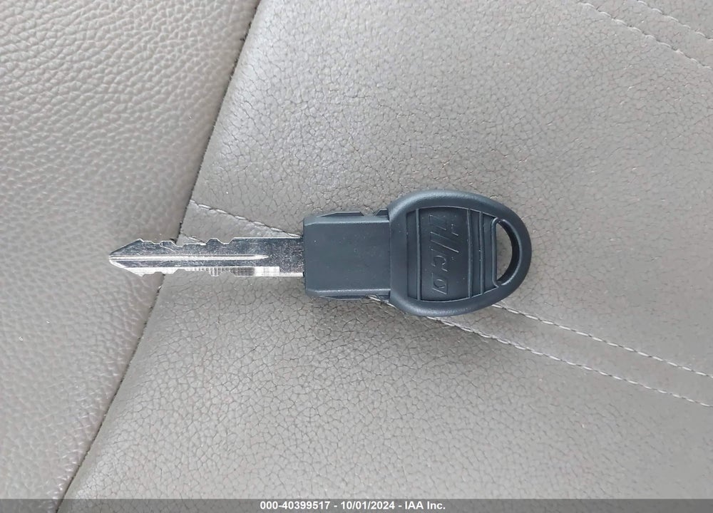 2013 CHRYSLER TOWN & COUNTRY VIN: 2C4RC1BG3DR675366