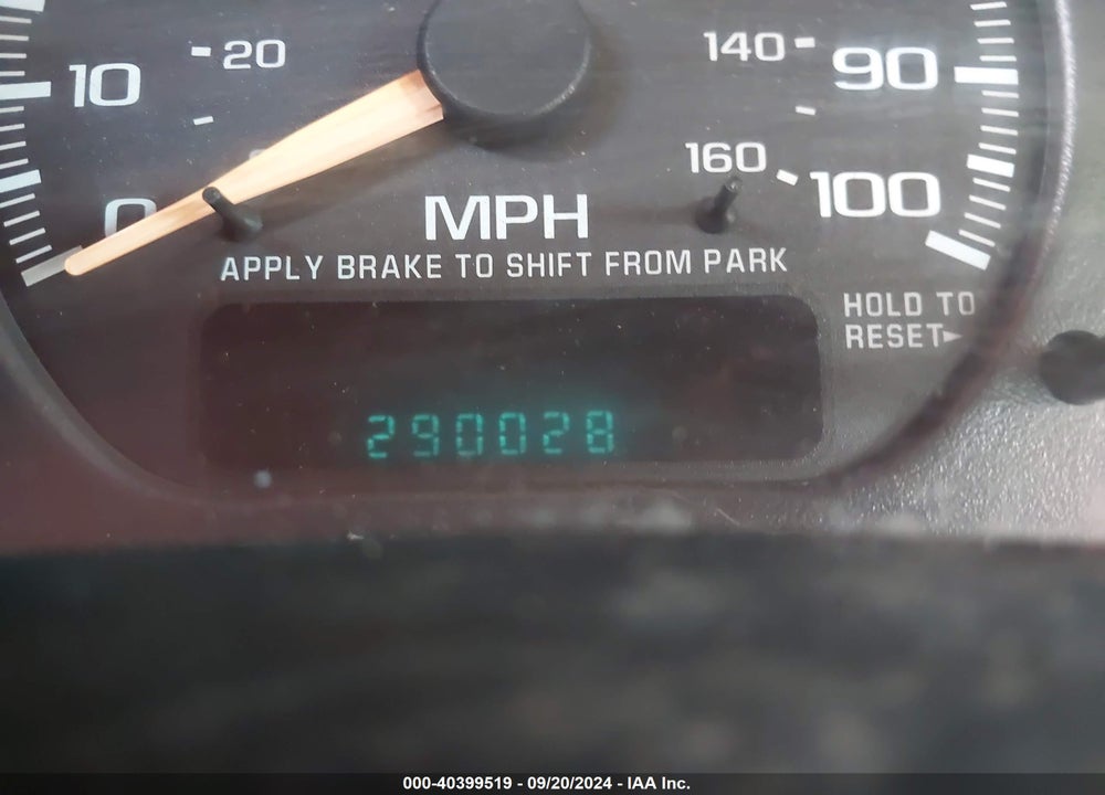 1999 CHEVROLET SILVERADO 1500 LS VIN: 1GCEK19T7XE163986
