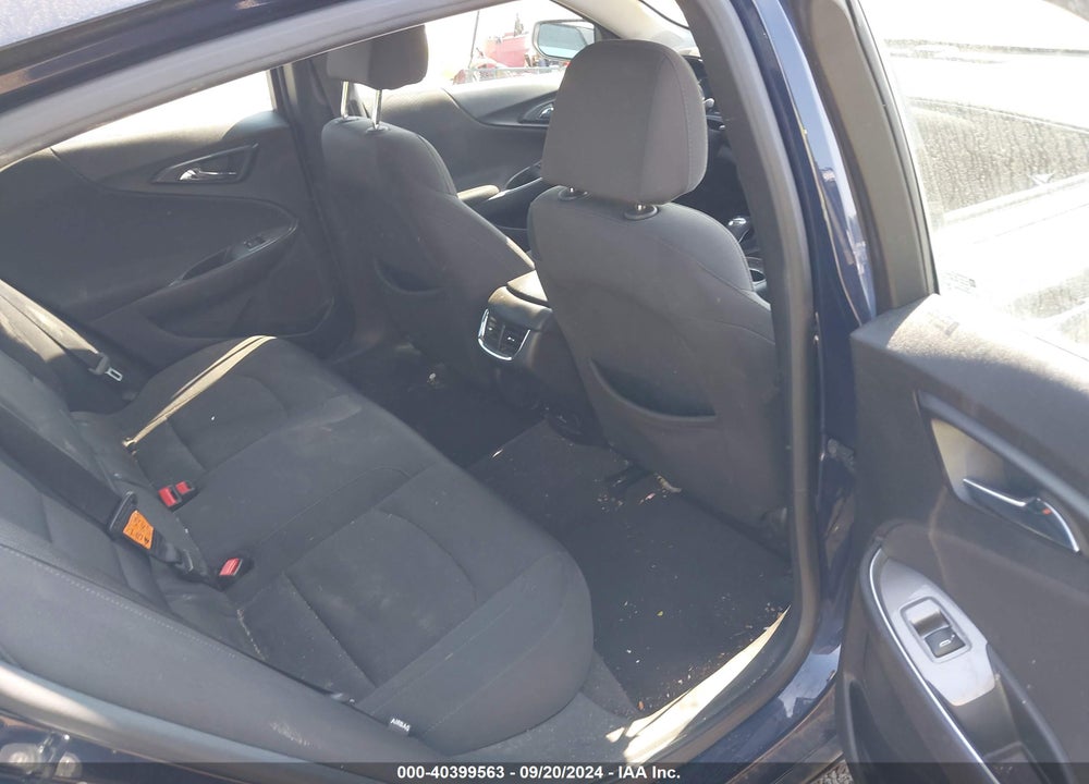 2018 CHEVROLET MALIBU LT VIN: 1G1ZD5ST1JF152019