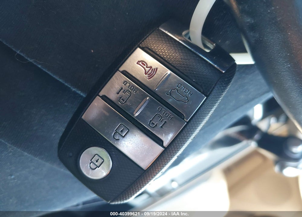 2015 KIA SEDONA EX VIN: KNDMC5C19F6023616