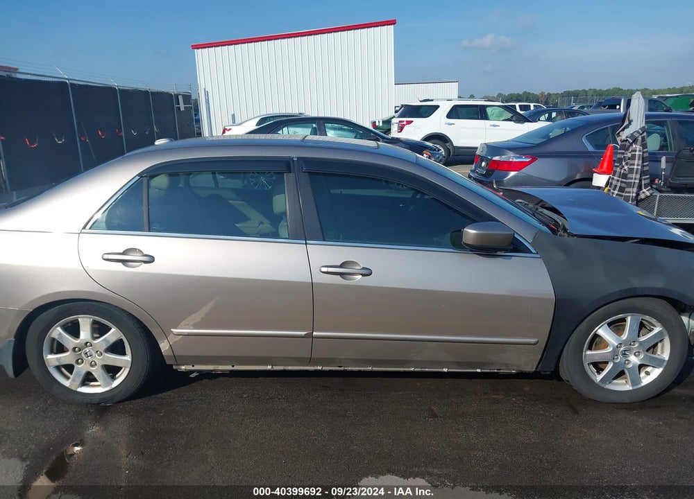 2005 HONDA ACCORD 3.0 EX VIN: 1HGCM66505A026818