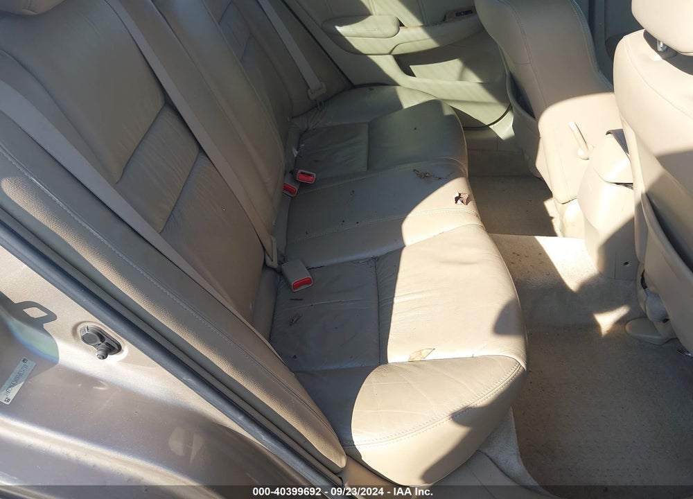 2005 HONDA ACCORD 3.0 EX VIN: 1HGCM66505A026818