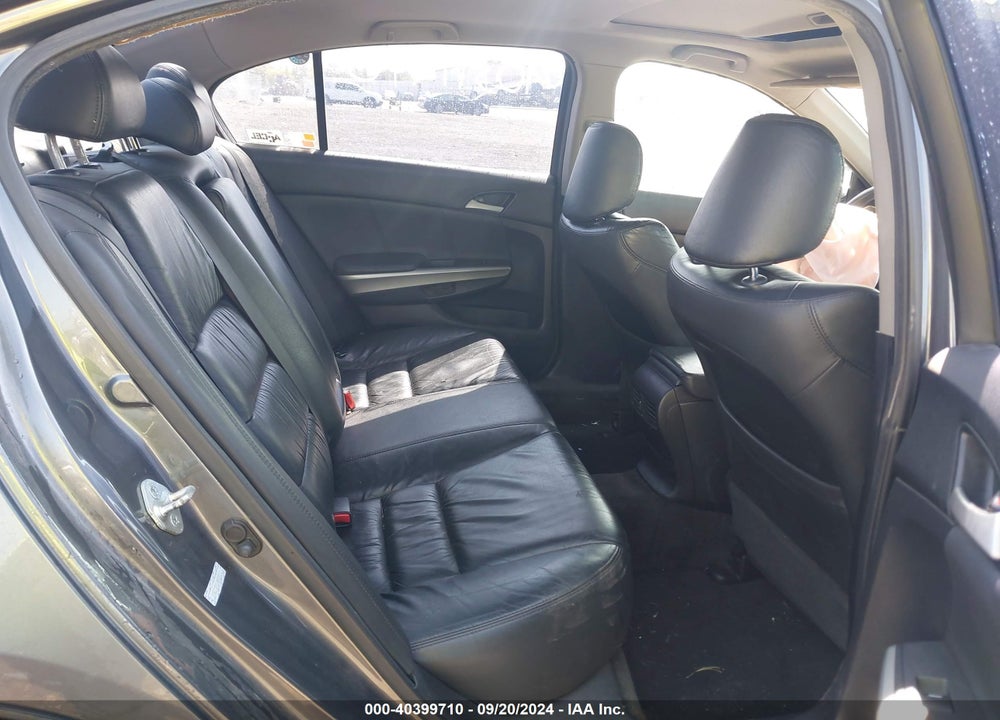 2010 HONDA ACCORD 3.5 EX-L VIN: 1HGCP3F83AA018111