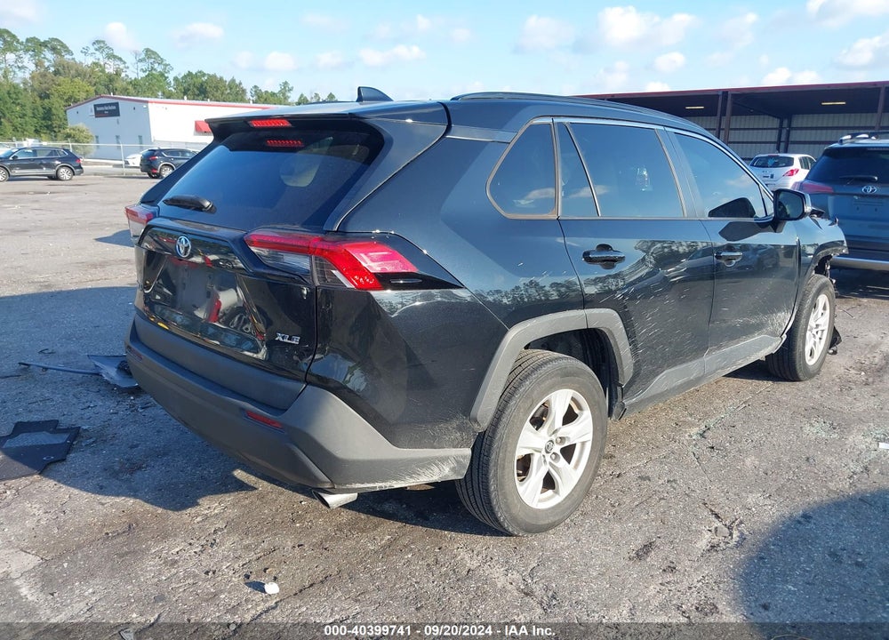2020 TOYOTA RAV4 XLE VIN: 2T3W1RFV1LC067450