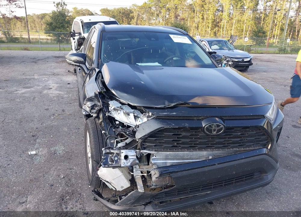 2020 TOYOTA RAV4 XLE VIN: 2T3W1RFV1LC067450