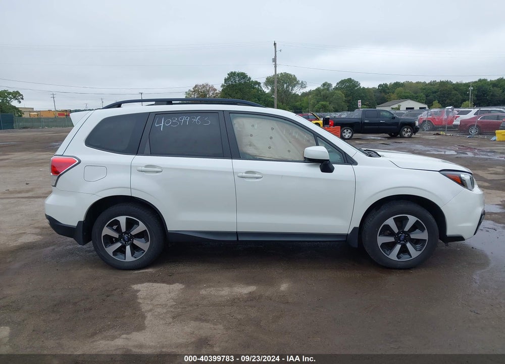 2018 SUBARU FORESTER 2.5I PREMIUM VIN: JF2SJAGC6JH597784