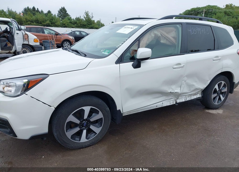 2018 SUBARU FORESTER 2.5I PREMIUM VIN: JF2SJAGC6JH597784