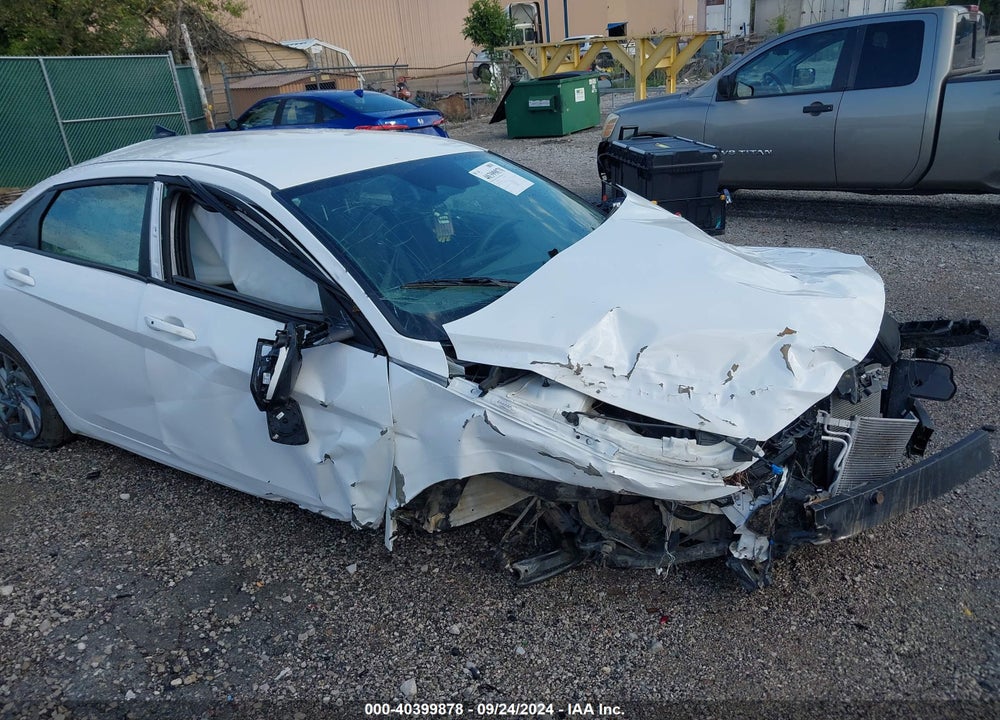 2024 HYUNDAI ELANTRA SEL VIN: KMHLM4DG7RU643138