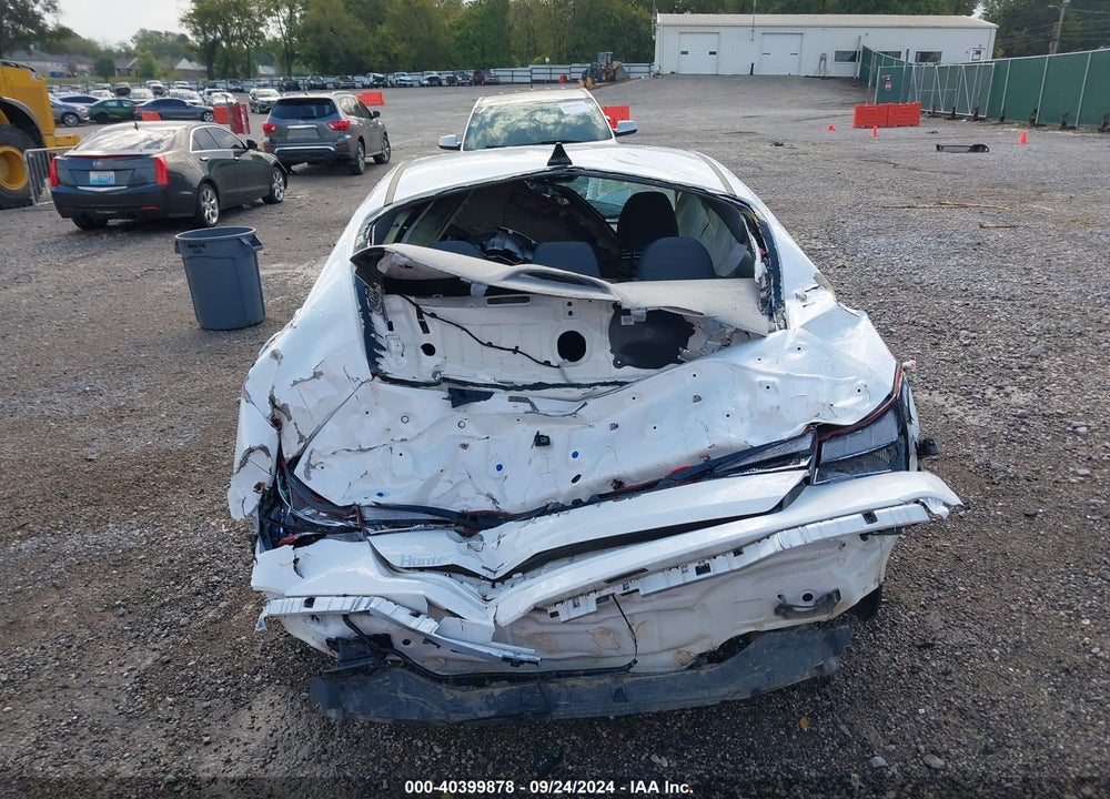 2024 HYUNDAI ELANTRA SEL VIN: KMHLM4DG7RU643138