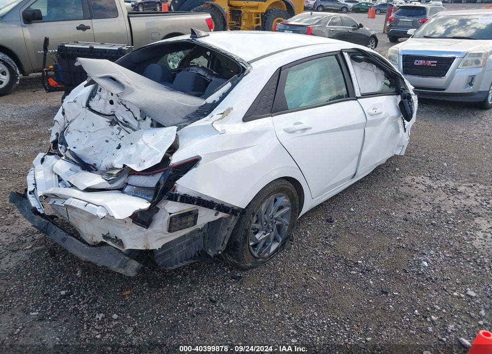 2024 HYUNDAI ELANTRA SEL VIN: KMHLM4DG7RU643138