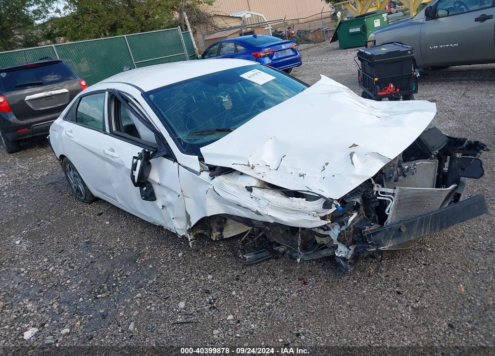 2024 HYUNDAI ELANTRA SEL VIN: KMHLM4DG7RU643138
