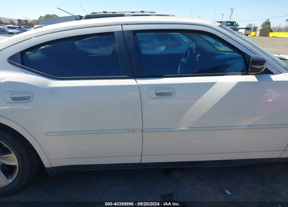 2008 DODGE CHARGER VIN: 2B3KA43H18H298680