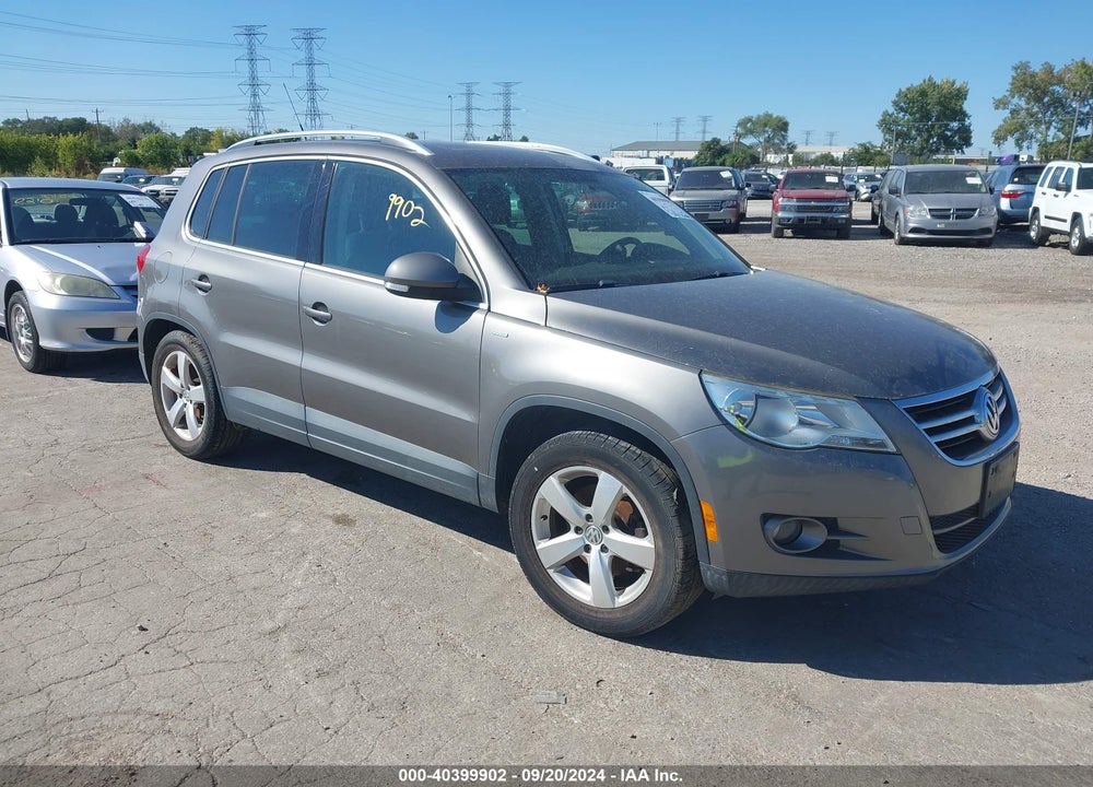 2010 VOLKSWAGEN TIGUAN WOLFSBURG EDITION VIN: WVGBV7AX1AW514772
