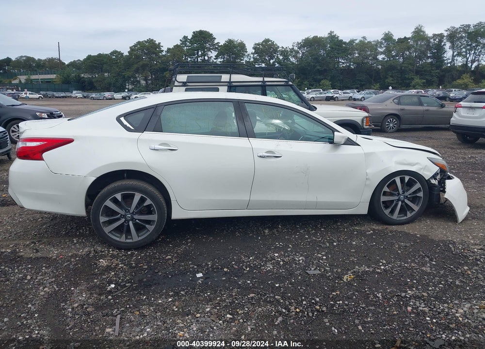 2017 NISSAN ALTIMA 2.5 SR VIN: 1N4AL3AP4HC191303