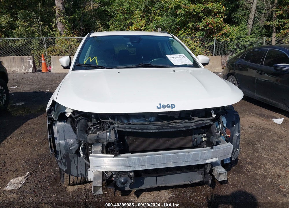2018 JEEP COMPASS LATITUDE 4X4 VIN: 3C4NJDBBXJT393356