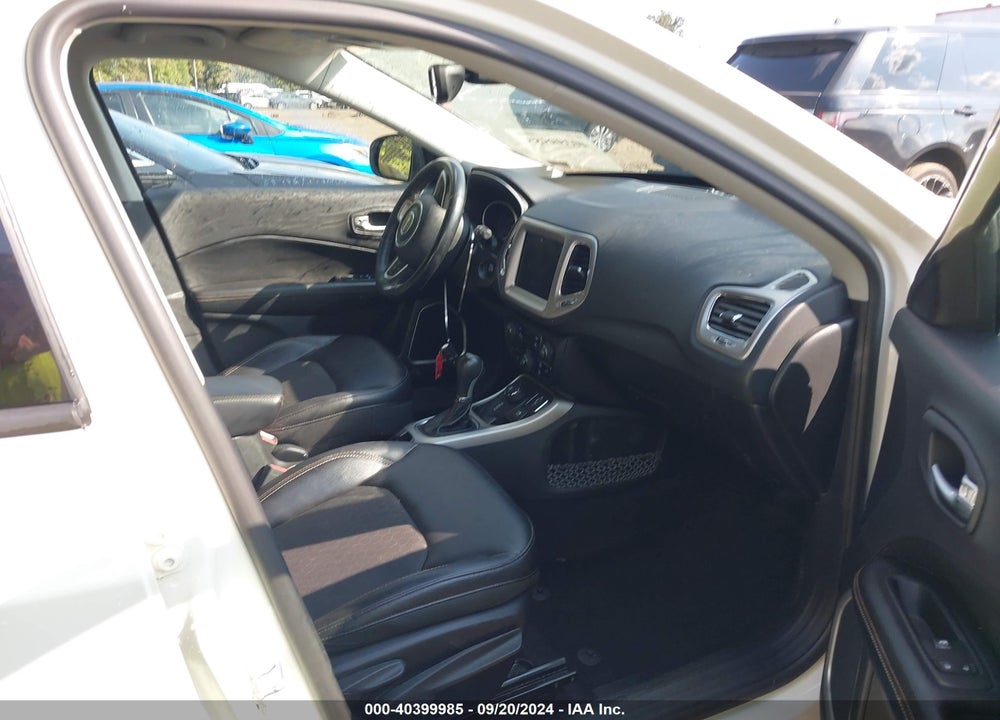 2018 JEEP COMPASS LATITUDE 4X4 VIN: 3C4NJDBBXJT393356