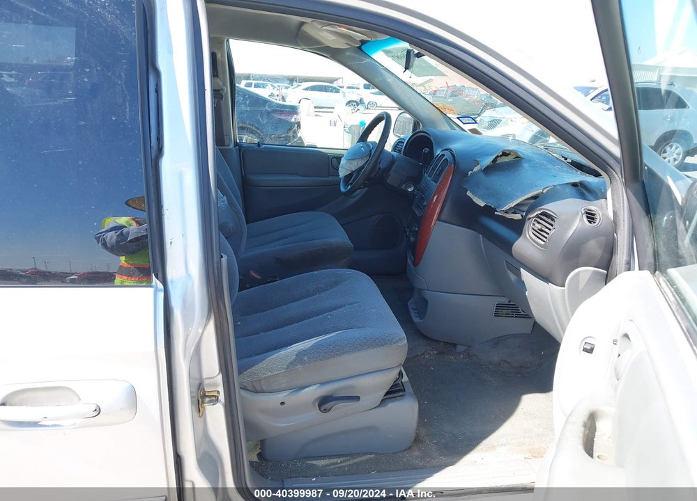 2006 CHRYSLER TOWN & COUNTRY VIN: 1A4GP45R16B593965