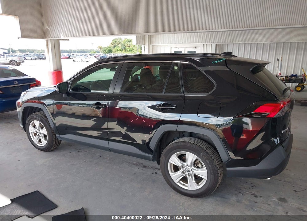 2019 TOYOTA RAV4 XLE VIN: 2T3W1RFVXKW006630