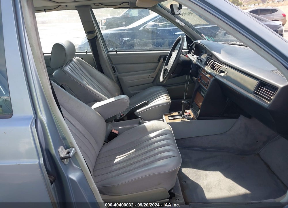 1989 MERCEDES-BENZ 190 E 2.6 VIN: WDBDA29D1KF552783